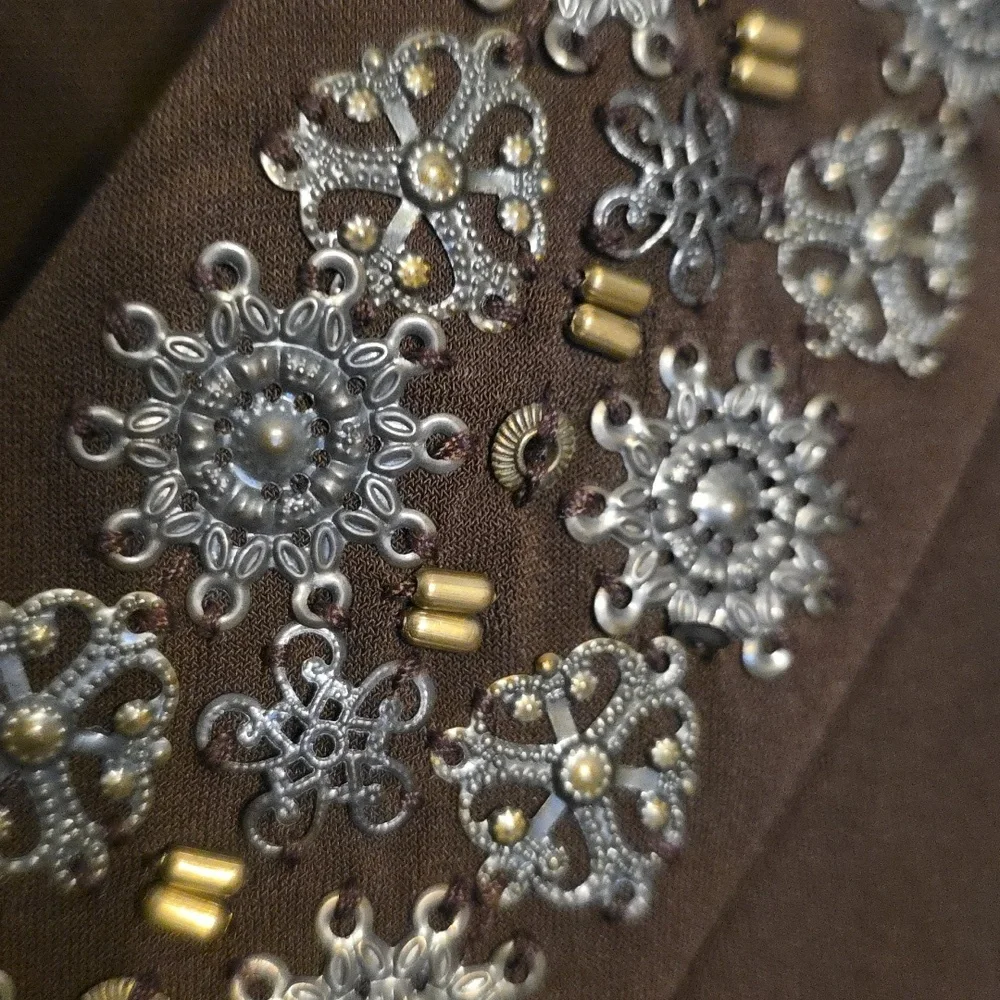 Susan Graver Women's Embellished‎ Brown Blouse Shirt V-Neck Sz 2X EUC - Picture 3 of 10